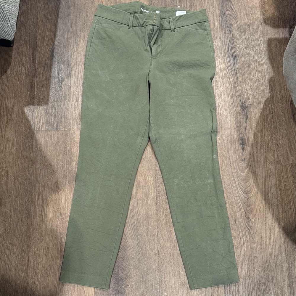 Old Navy Men's Forest Green Chinos